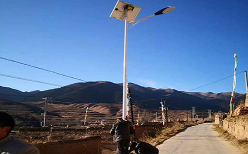 金塔智慧路灯安装必备设计要素：打造高效智能的城市照明系统