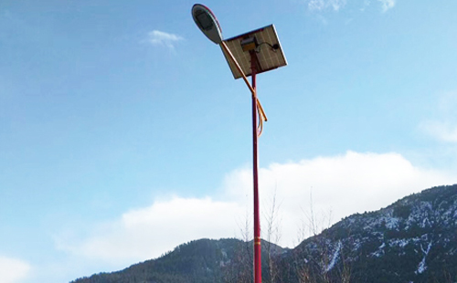 如何选择高质量的金塔太阳能路灯材料：全方位指南