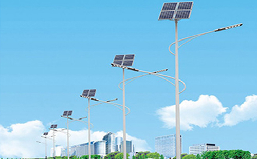 北方冬季金塔太阳能路灯的保养要点