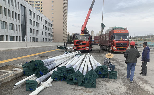 金塔太阳能路灯灯杆垂直度矫正方法与维护